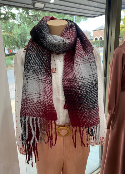 AQUINE -Scarf